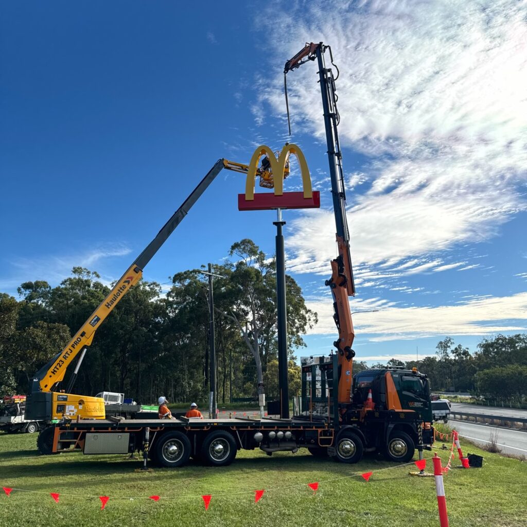 crane truck hire brisbane, crane trucks brisbane, walkabout Services, busines signage installation , transport business signage brisbane, 