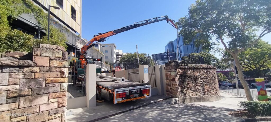 walkabout services, crane trucks brisbane , crane truck hire brisbane, 